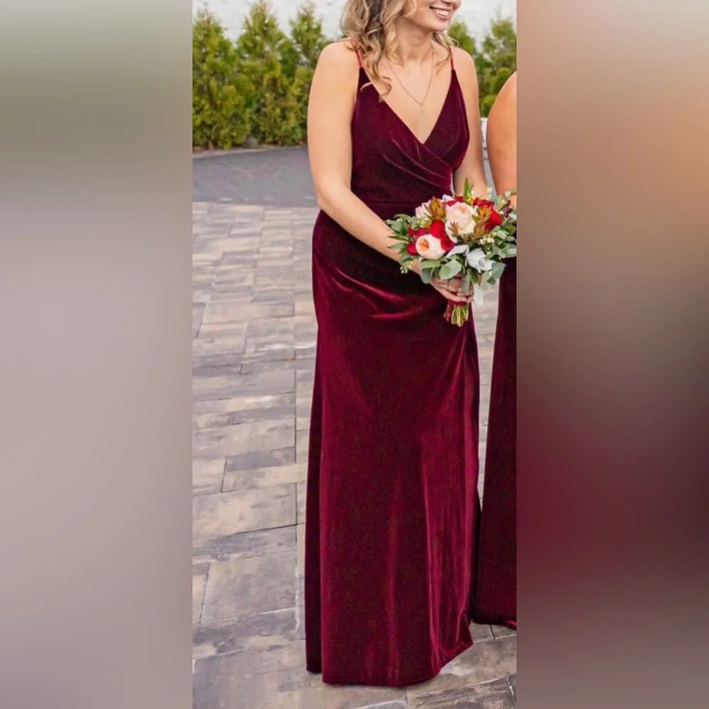 Jenny Yoo Size 8 burgundy Velvet Evening Gown! Worn only once! - Picture 1 of 3